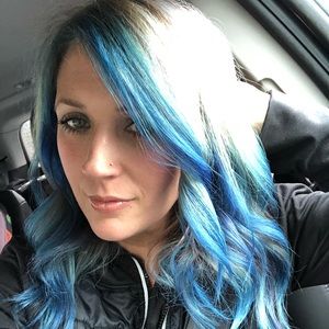 Meet your Posher, Briana